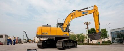 Экскаватор XCMG XE210WB